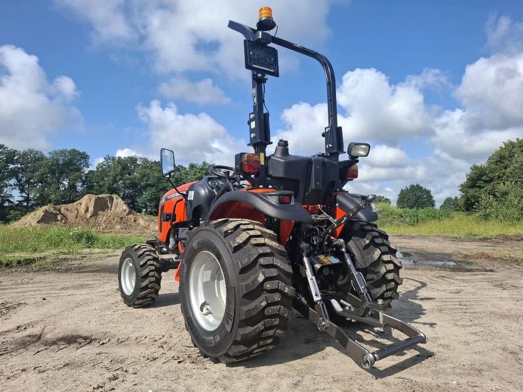 Traktor van het type Sonstige Tafe 6028M, Neumaschine in Borne (Foto 5)