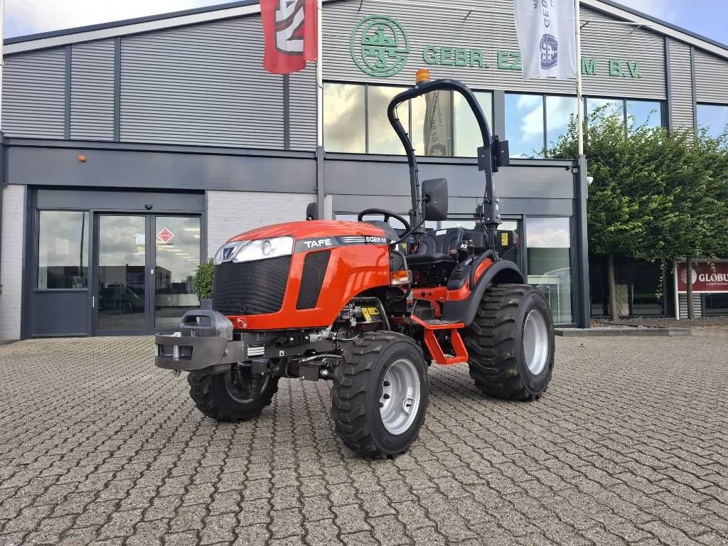 Traktor typu Sonstige Tafe 6028M, Neumaschine v Borne (Obrázek 2)