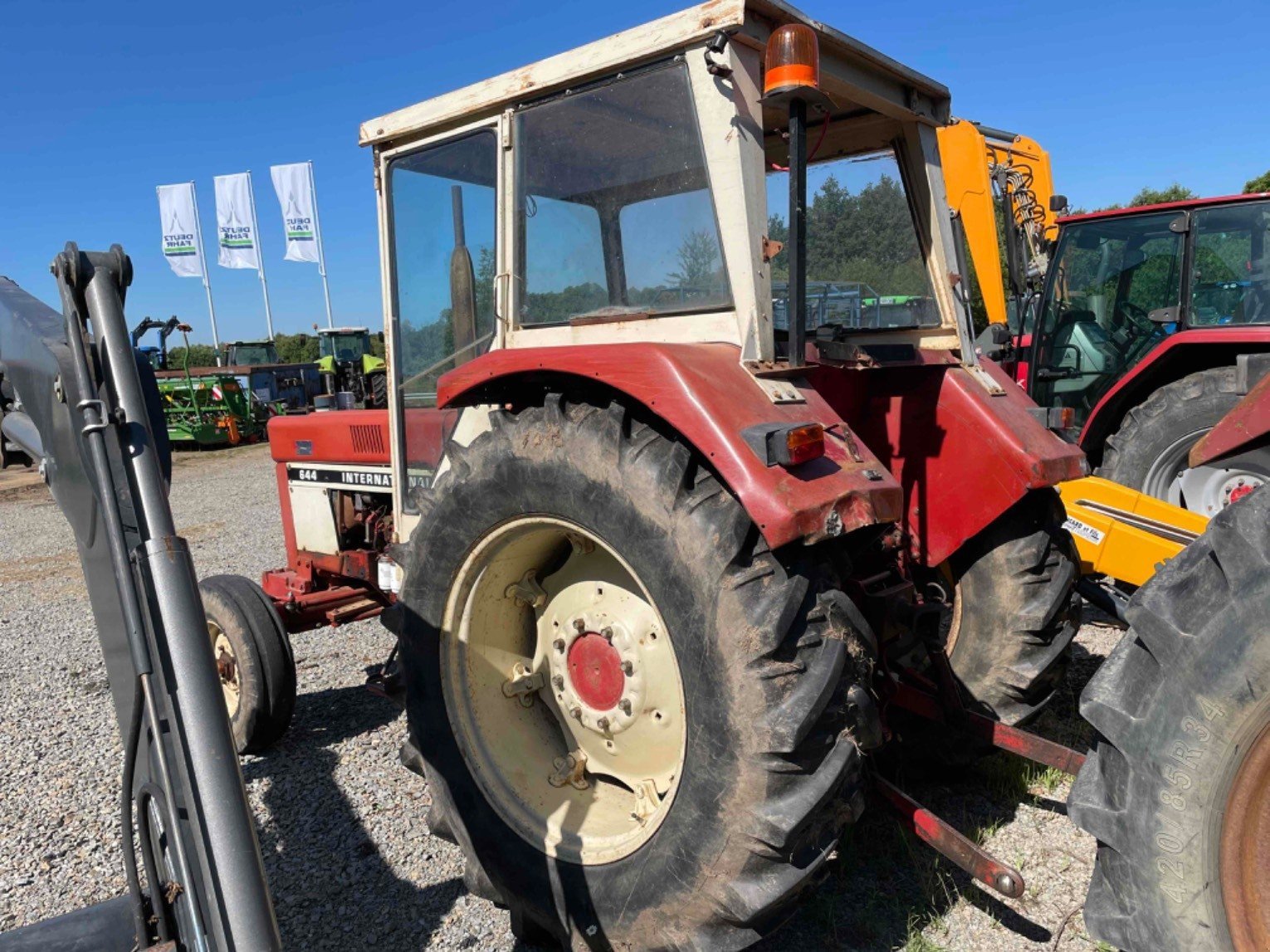 Traktor of the type Sonstige Tracteur agricole 644 Case, Gebrauchtmaschine in LA SOUTERRAINE (Picture 3)