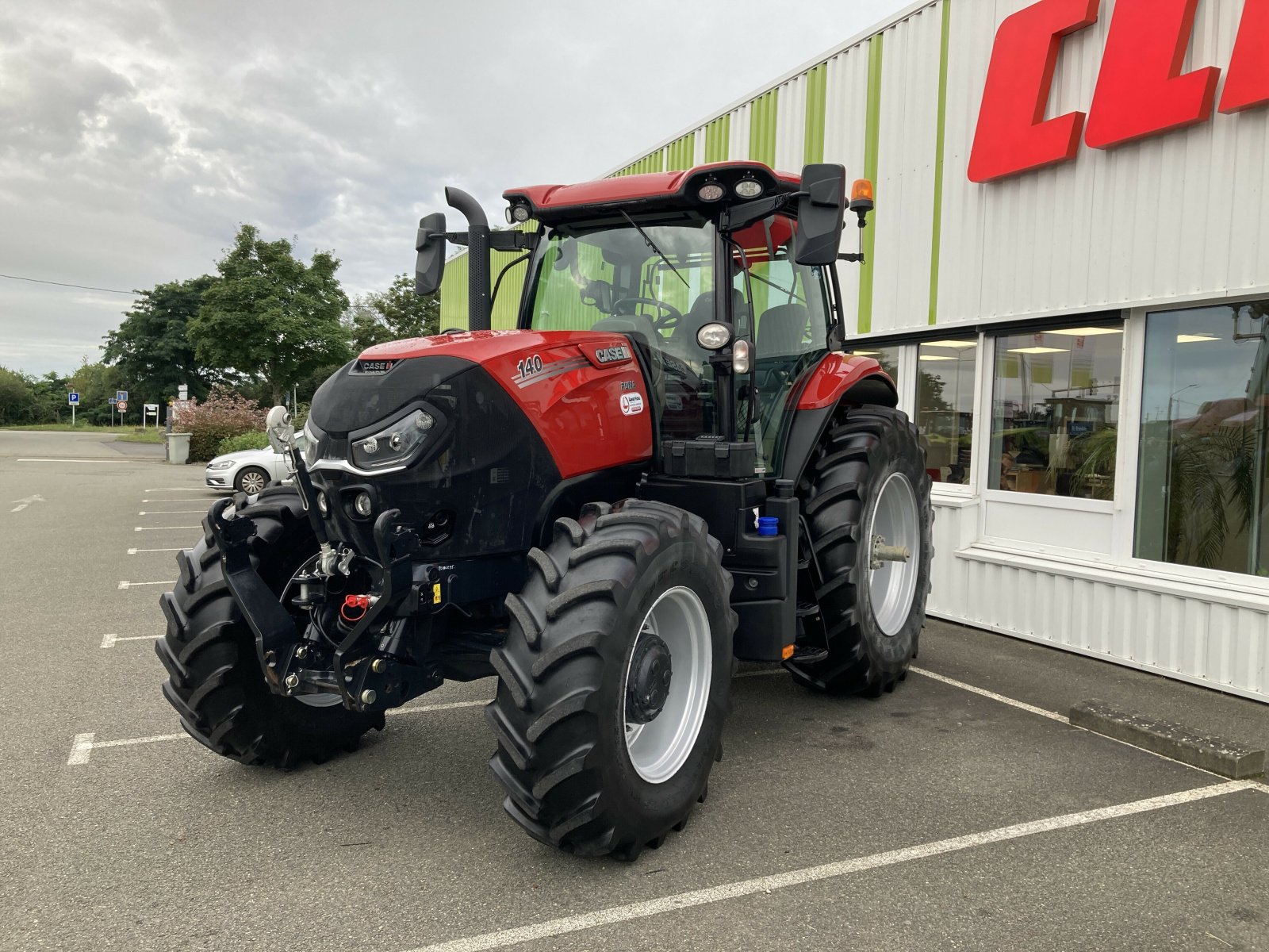 Traktor typu Sonstige TRACTEUR CASE PUMA 140, Gebrauchtmaschine w ST CLEMENT DE LA PLACE (Zdjęcie 5)