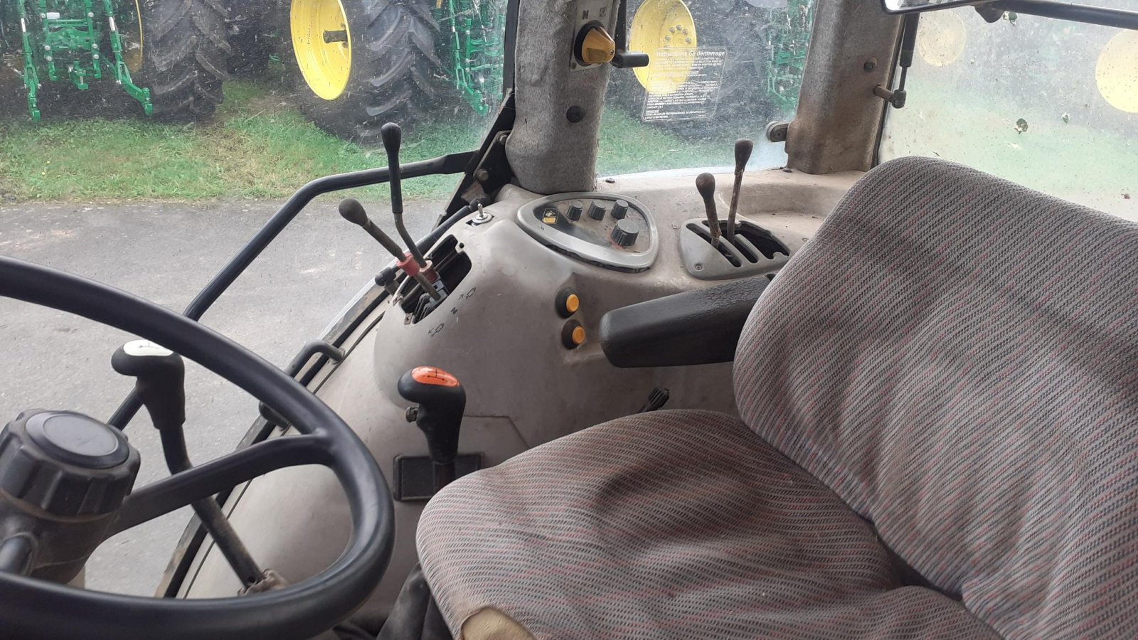 Traktor tip Sonstige TRACTEUR OCC, Gebrauchtmaschine in Les Touches (Poză 6)