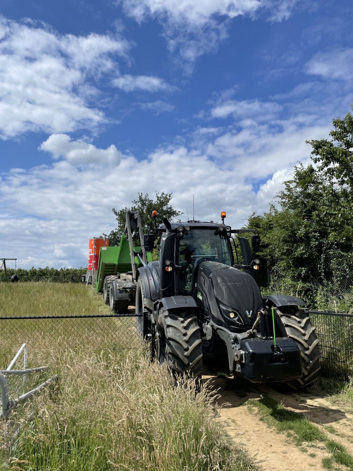 Traktor του τύπου Sonstige Tractor Valtra T214 Active T214, Gebrauchtmaschine σε Gronsveld (Φωτογραφία 3)