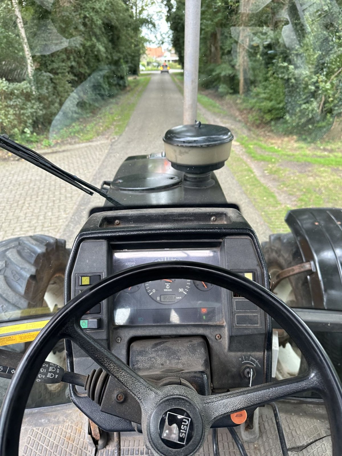 Traktor of the type Sonstige Valtra Valmet 6400, Gebrauchtmaschine in Rossum (Picture 11)