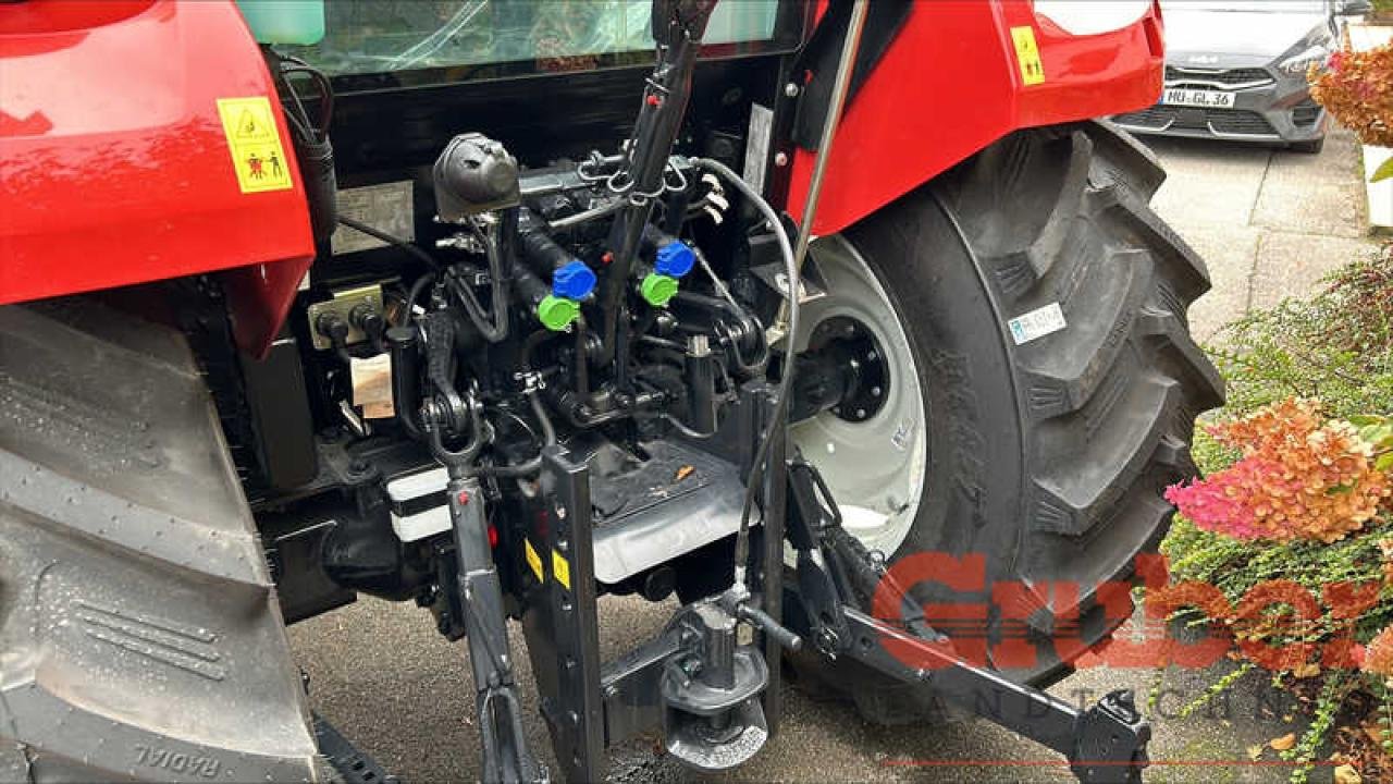 Traktor des Typs Steyr 4055 Kompakt S, Neumaschine in Ampfing (Bild 3)