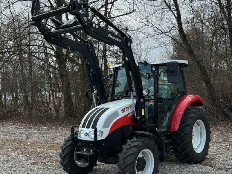 Traktor des Typs Steyr 4055 Kompakt S, Neumaschine in Ampfing (Bild 1)