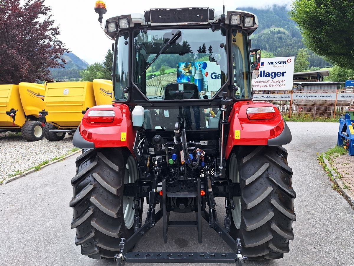 Traktor of the type Steyr 4065 Kompakt S (Stage V), Gebrauchtmaschine in Burgkirchen (Picture 11)