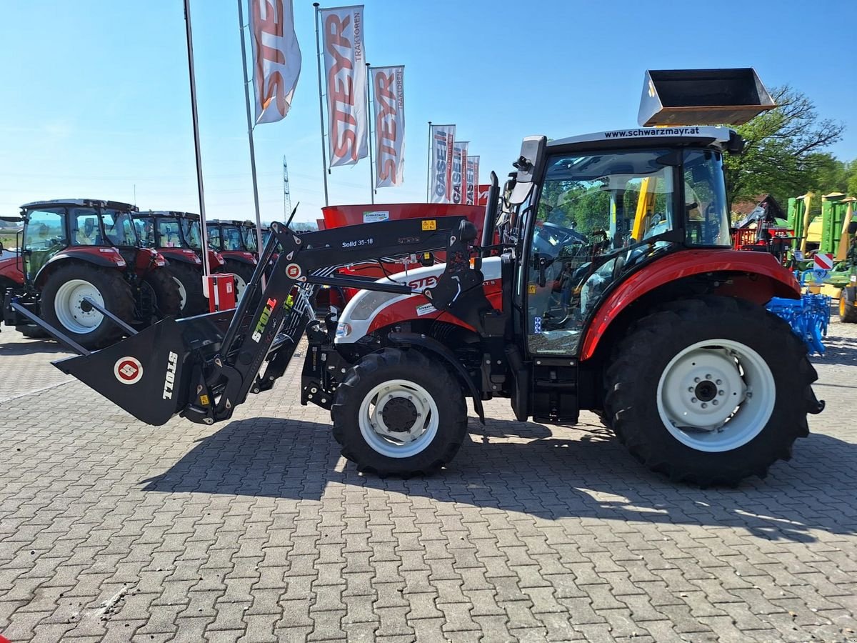 Traktor van het type Steyr 4065 Kompakt S (Stage V), Neumaschine in Schlitters (Foto 7)