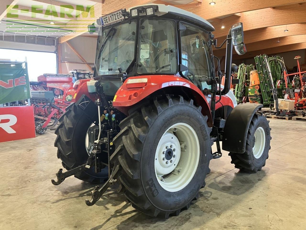 Traktor van het type Steyr 4065 kompakt s (stage v) S, Gebrauchtmaschine in Sierning (Foto 3)