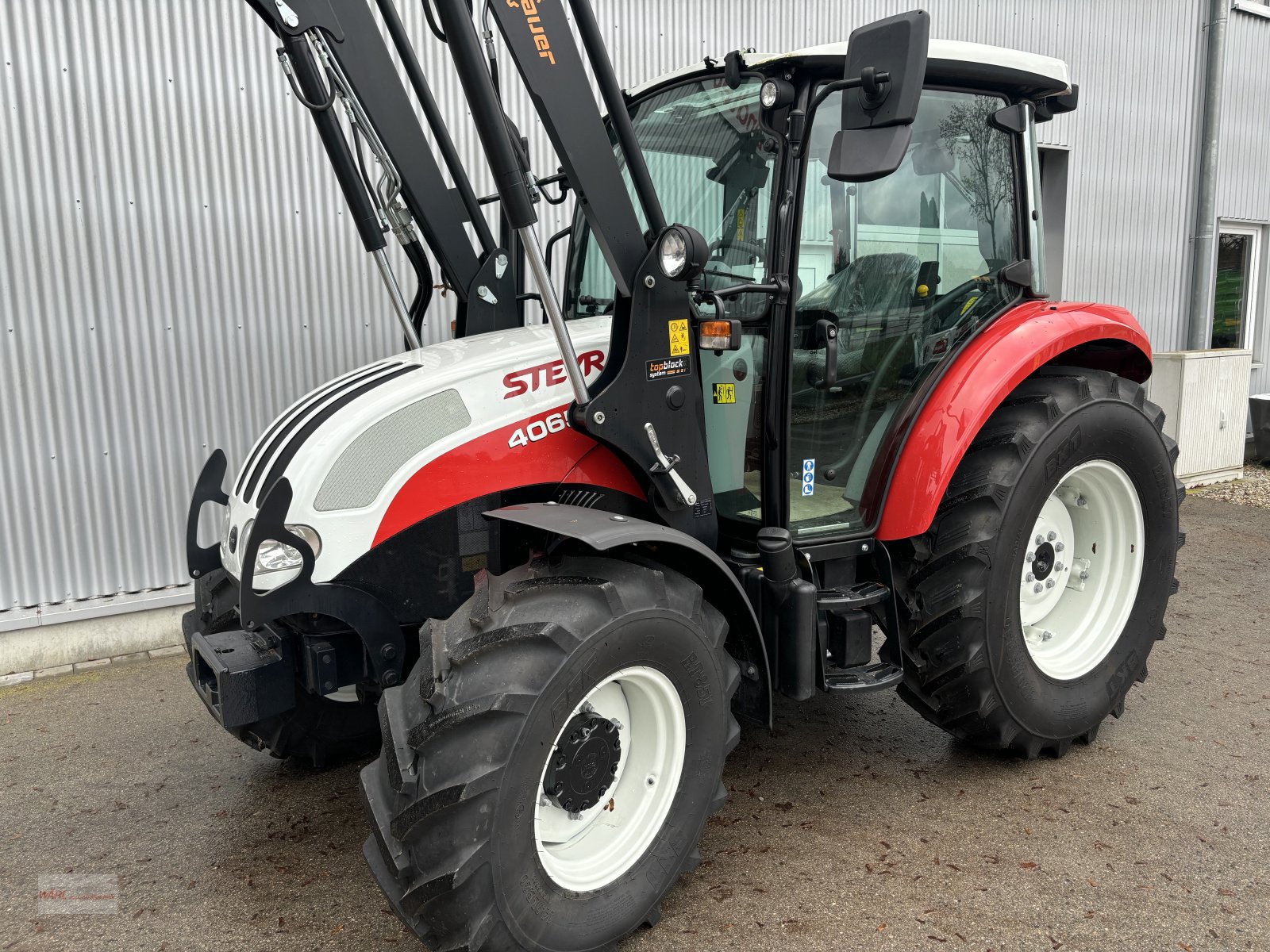 Traktor des Typs Steyr 4065 S Kompakt, Neumaschine in Mitterscheyern (Bild 3)