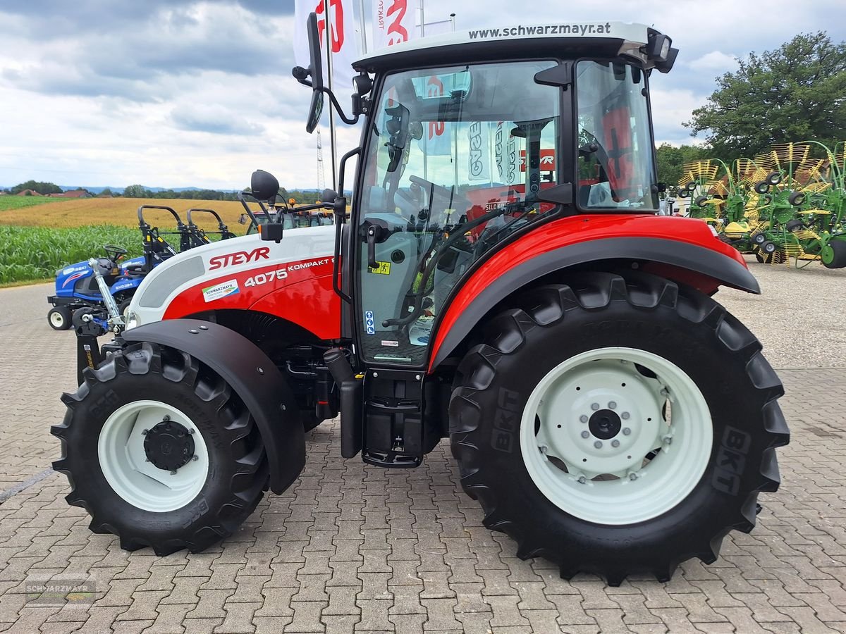 Traktor типа Steyr 4075 Kompakt S (Stage V), Neumaschine в Aurolzmünster (Фотография 7)