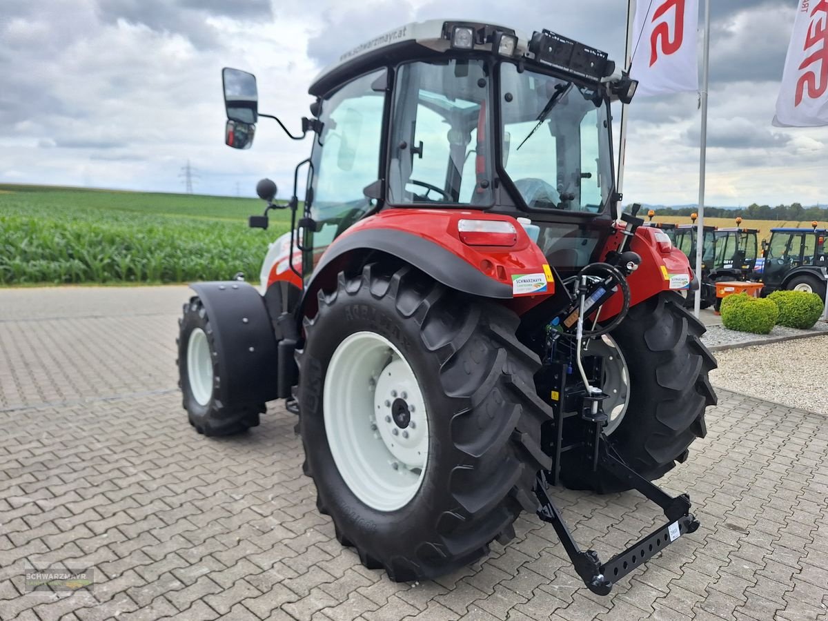 Traktor van het type Steyr 4075 Kompakt S (Stage V), Neumaschine in Aurolzmünster (Foto 5)