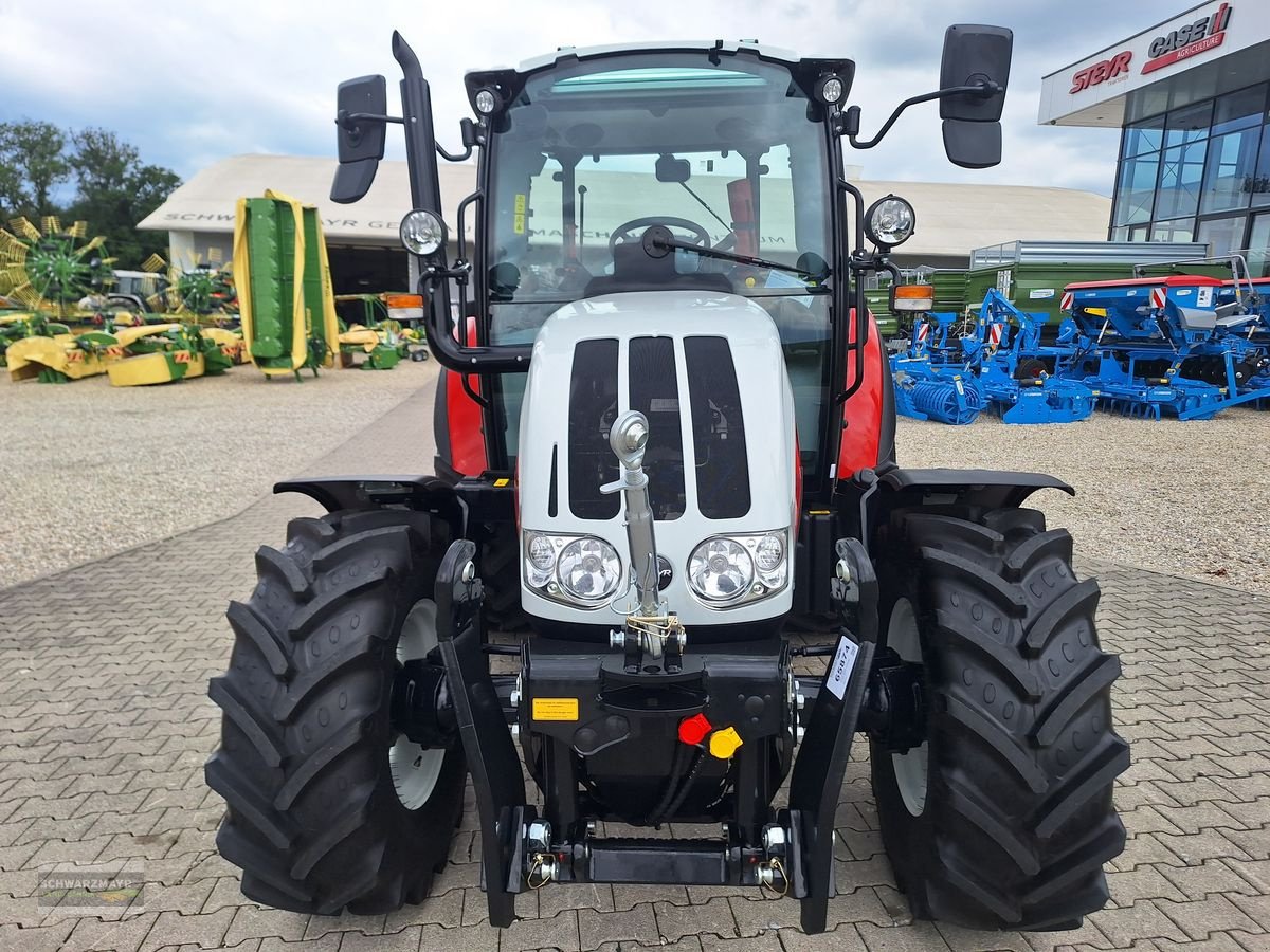 Traktor van het type Steyr 4075 Kompakt S (Stage V), Neumaschine in Aurolzmünster (Foto 9)