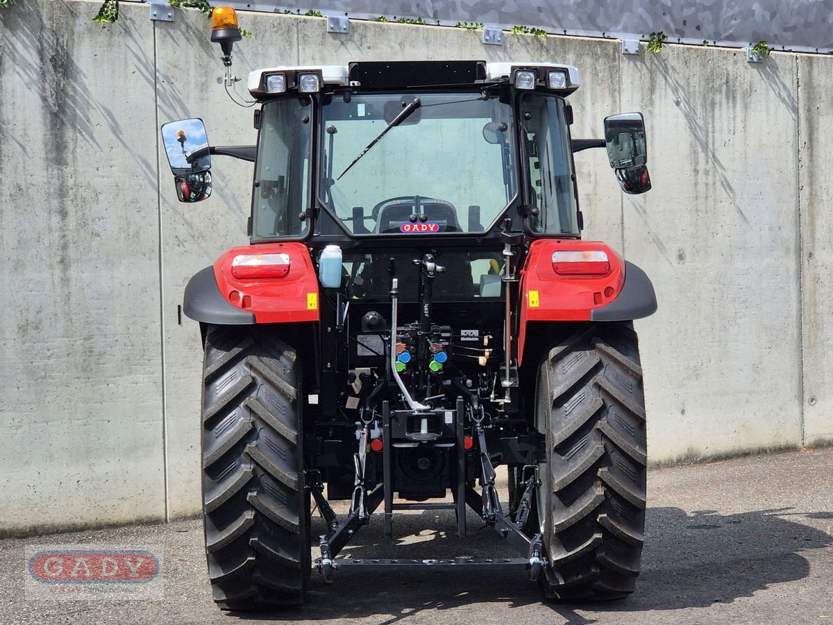 Traktor of the type Steyr 4075 Kompakt S (Stage V), Neumaschine in Lebring (Picture 4)