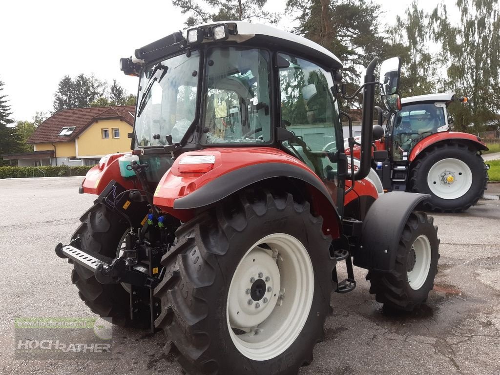 Traktor van het type Steyr 4075 Kompakt S (Stage V), Neumaschine in Kronstorf (Foto 3)