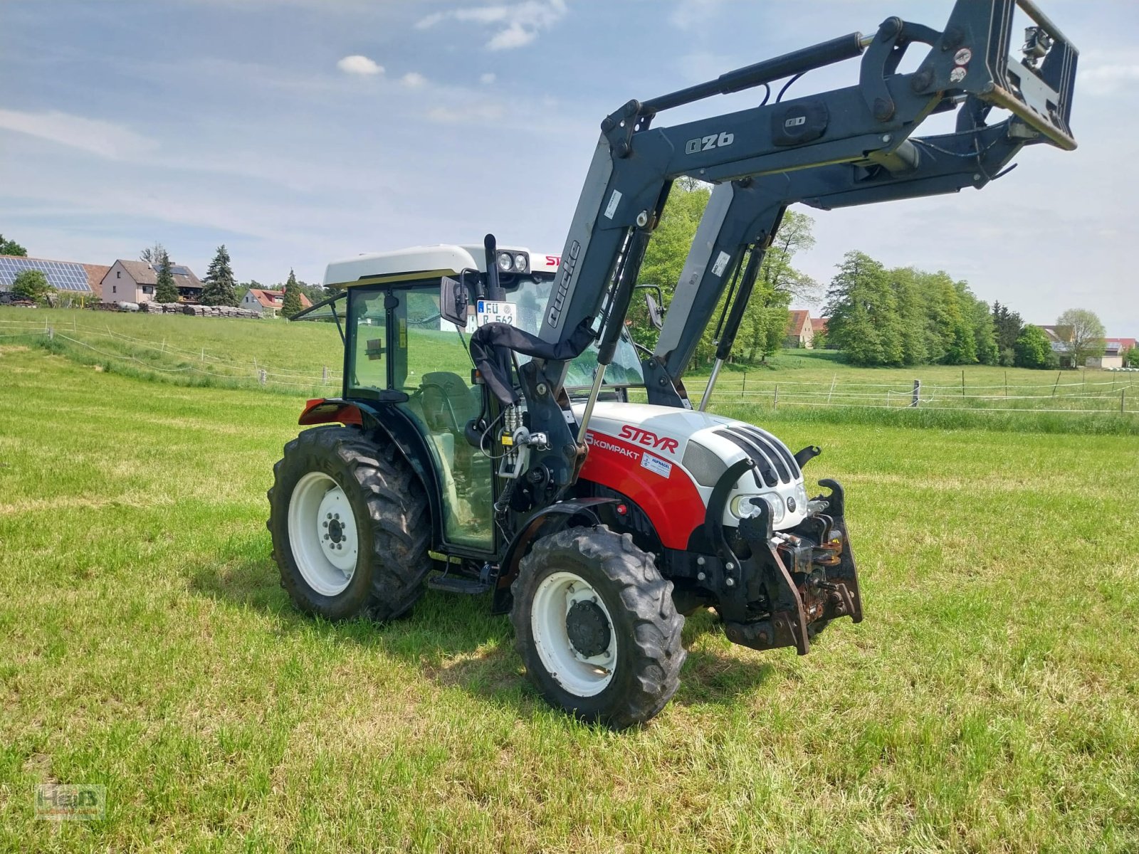 Traktor Türe ait Steyr 4075 Kompakt, Gebrauchtmaschine içinde Merkendorf (resim 2)