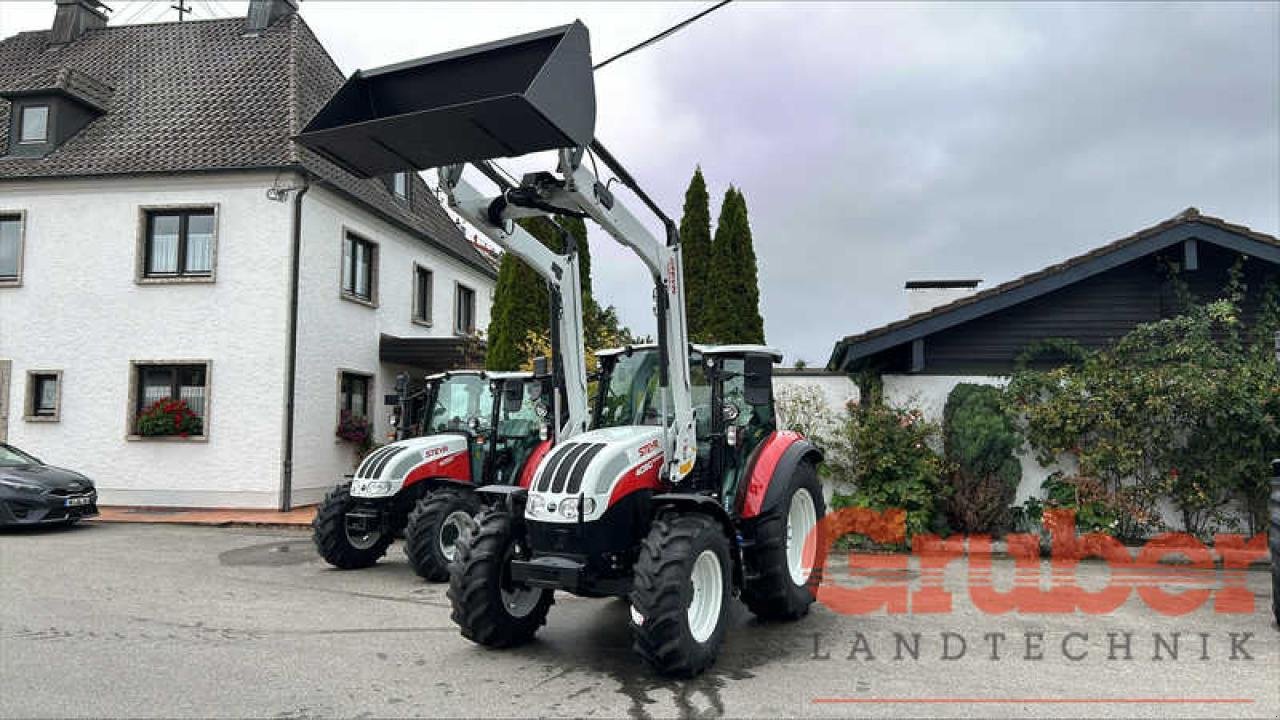 Traktor of the type Steyr 4090 Kompakt PS inkl. Schaufel und Palettengabel!, Neumaschine in Ampfing (Picture 1)