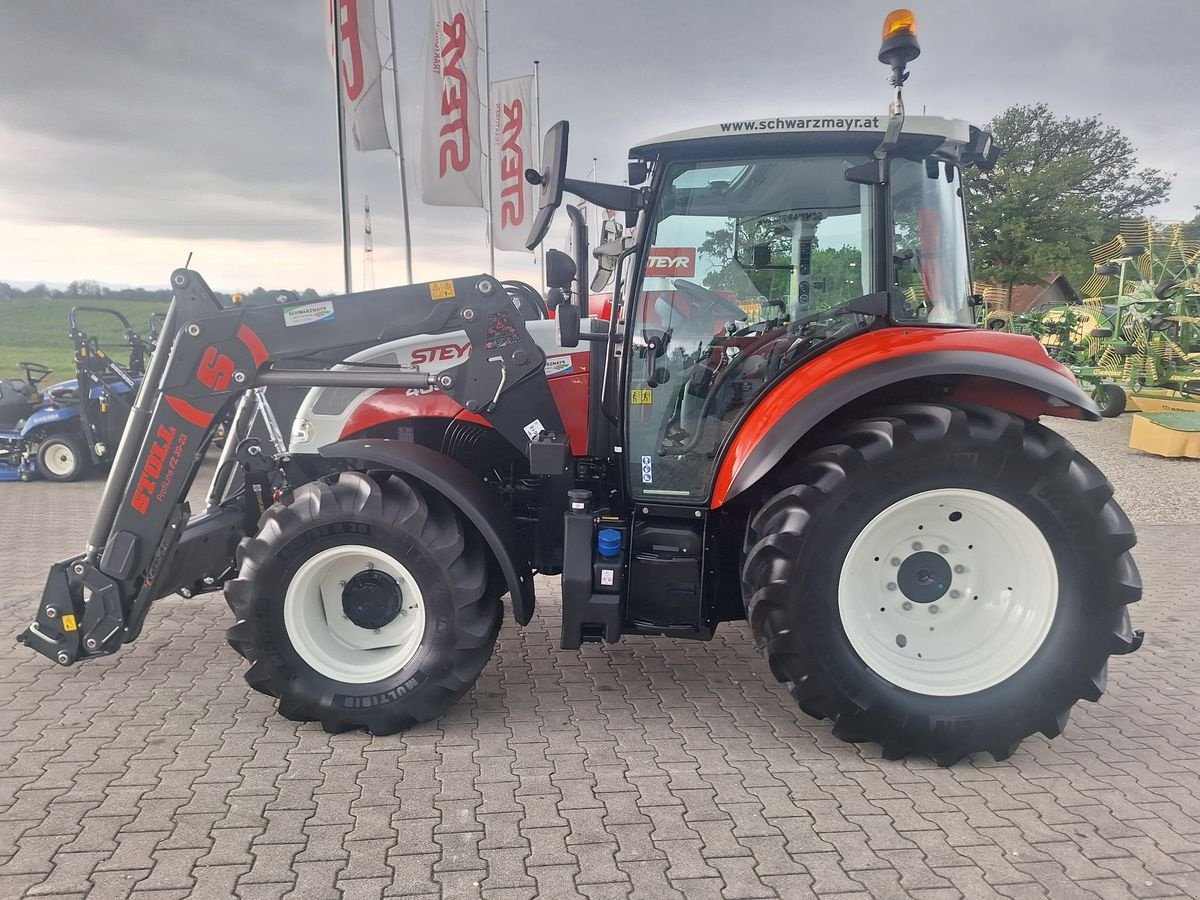 Traktor του τύπου Steyr 4090 Kompakt (Stage V), Vorführmaschine σε Feldkirchen (Φωτογραφία 9)