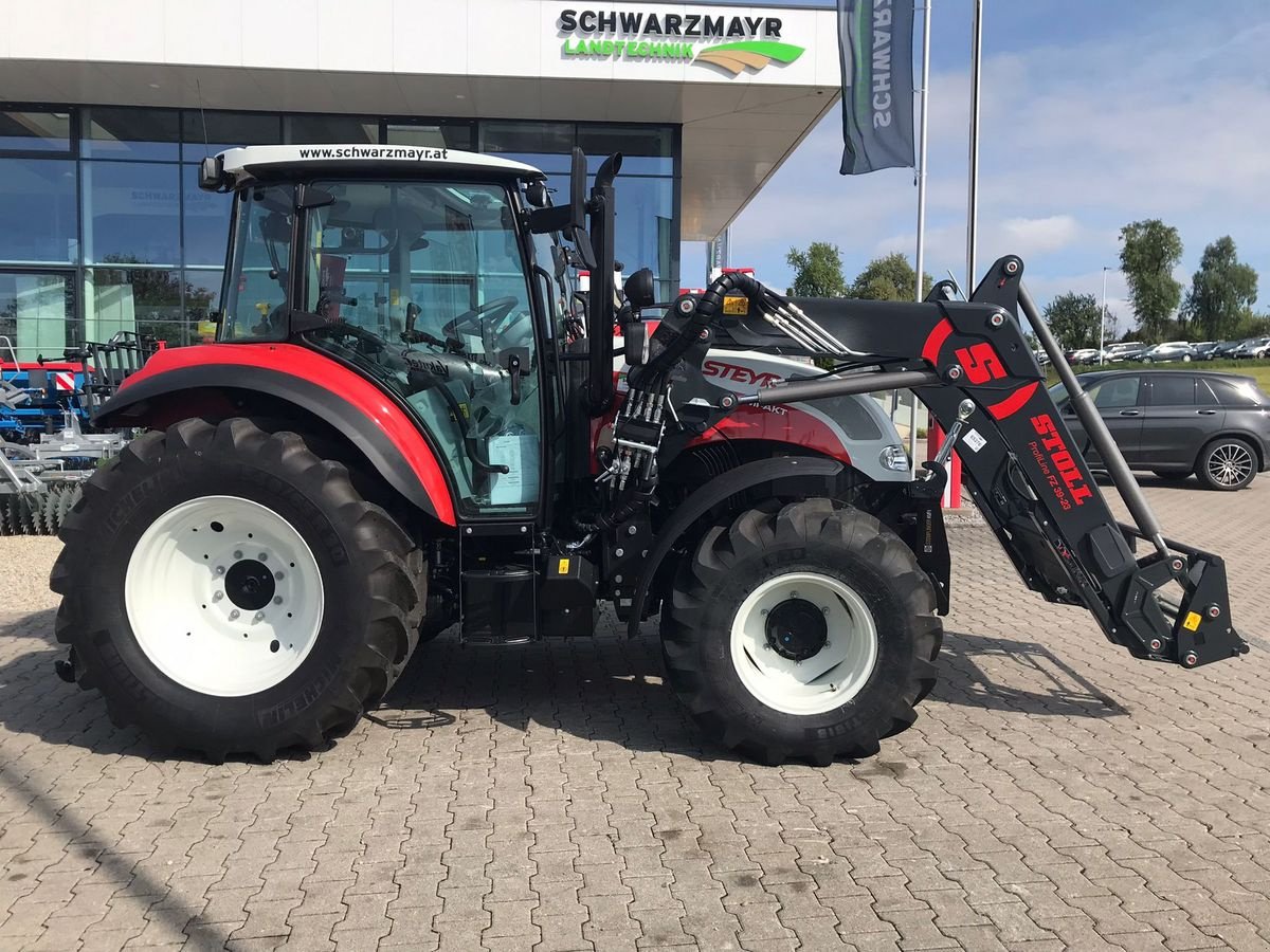 Traktor van het type Steyr 4090 Kompakt (Stage V), Vorführmaschine in Schlitters (Foto 4)