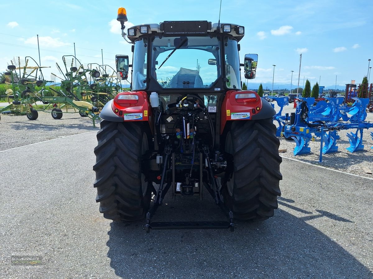 Traktor des Typs Steyr 4090 Kompakt (Stage V), Neumaschine in Gampern (Bild 12)