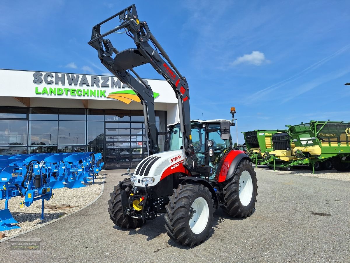 Traktor van het type Steyr 4090 Kompakt (Stage V), Neumaschine in Gampern (Foto 2)