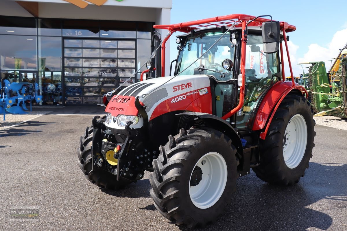 Traktor van het type Steyr 4090 Kompakt (Stage V), Vorführmaschine in Gampern (Foto 2)