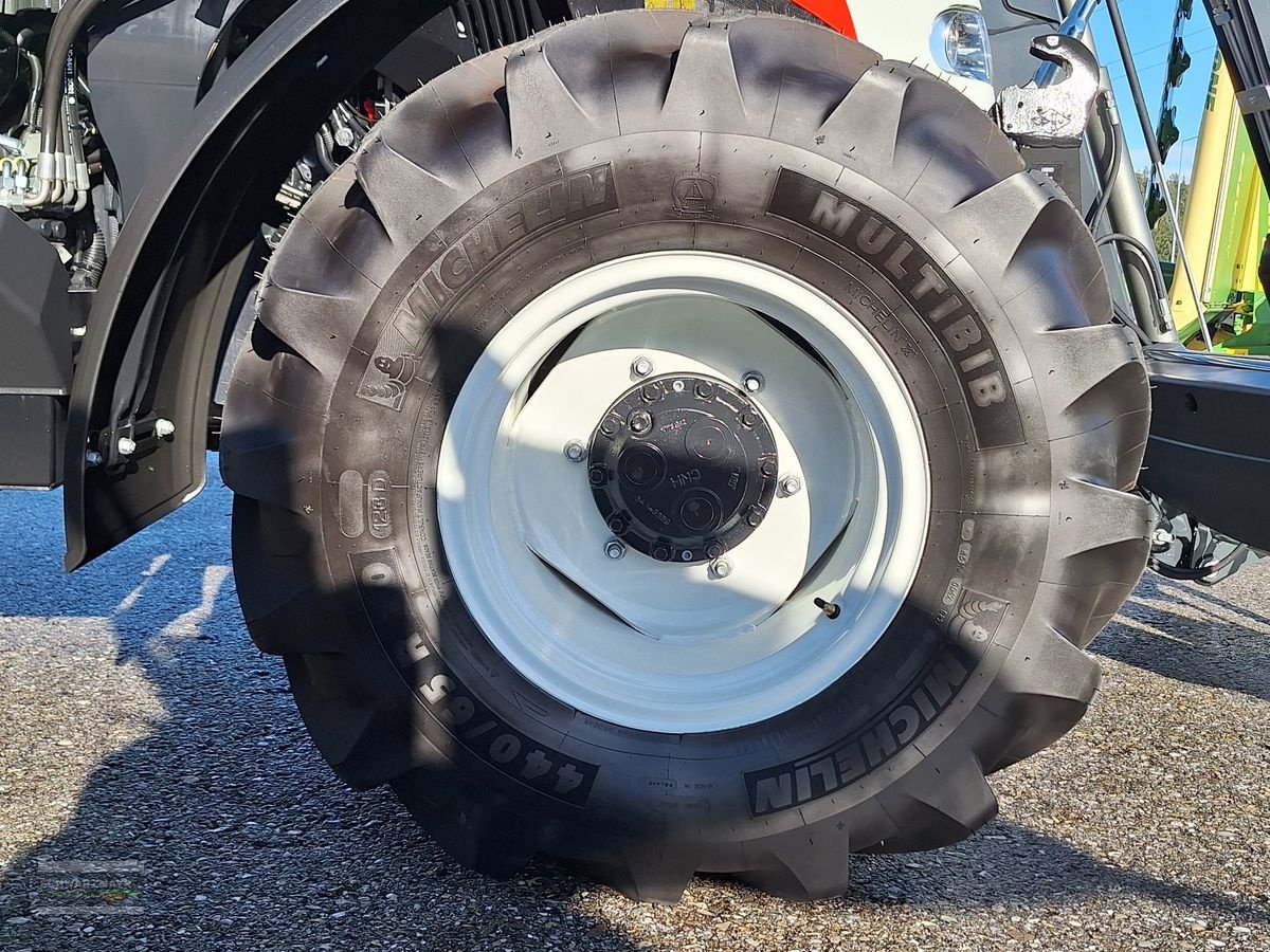 Traktor van het type Steyr 4090 Kompakt (Stage V), Neumaschine in Gampern (Foto 7)