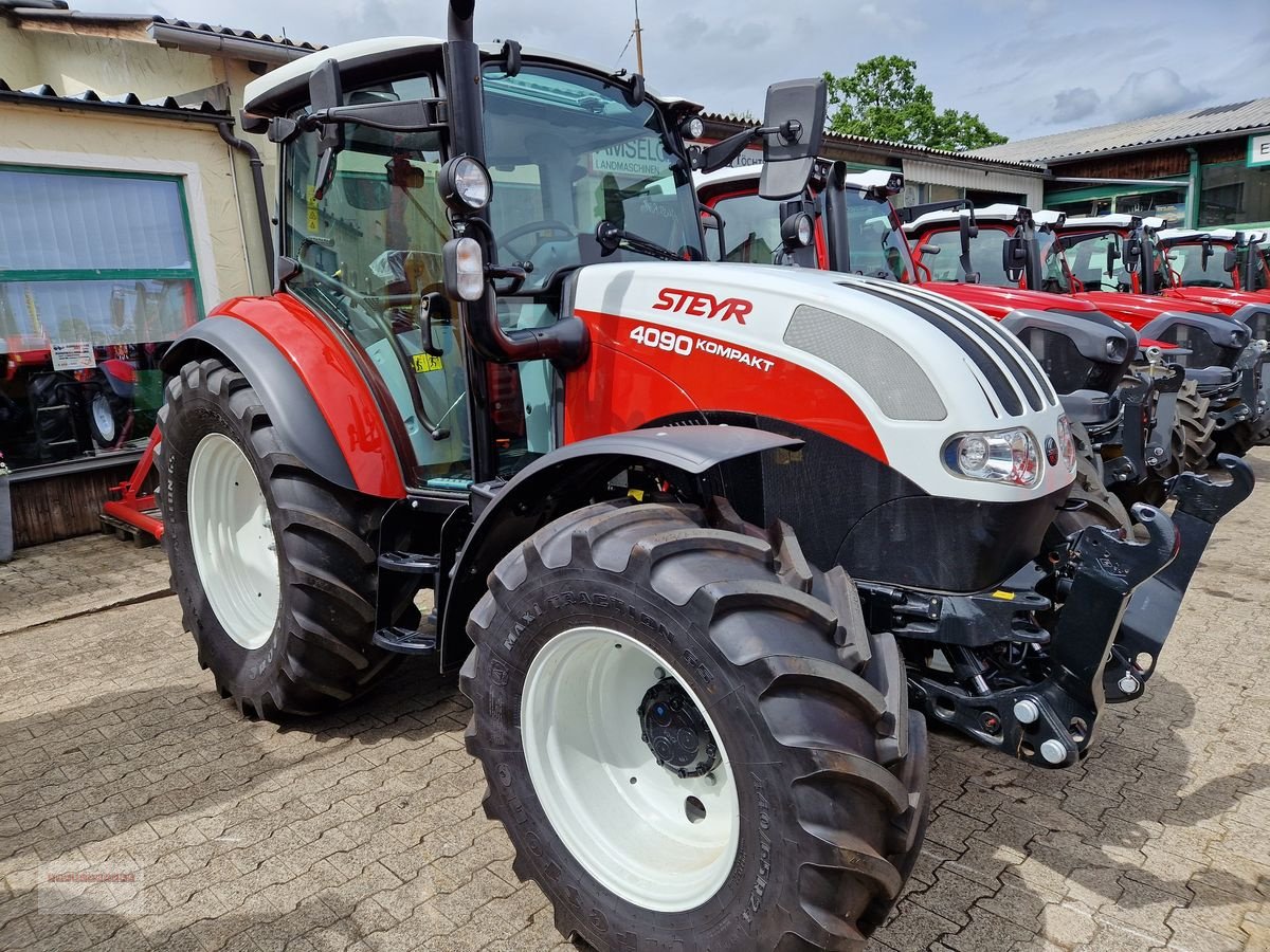 Traktor Türe ait Steyr 4090 Kompakt (Stage V), Gebrauchtmaschine içinde Tarsdorf (resim 1)