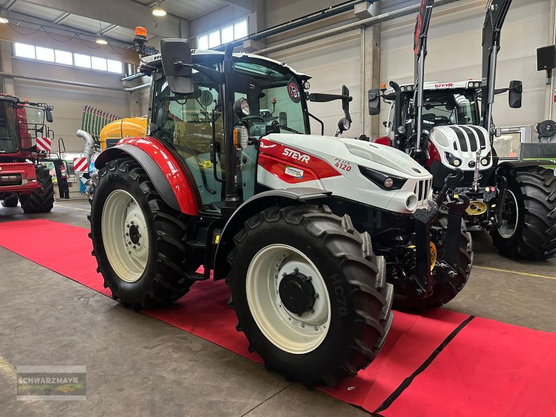 Traktor του τύπου Steyr 4090 PLUS, Vorführmaschine σε Aurolzmünster (Φωτογραφία 1)