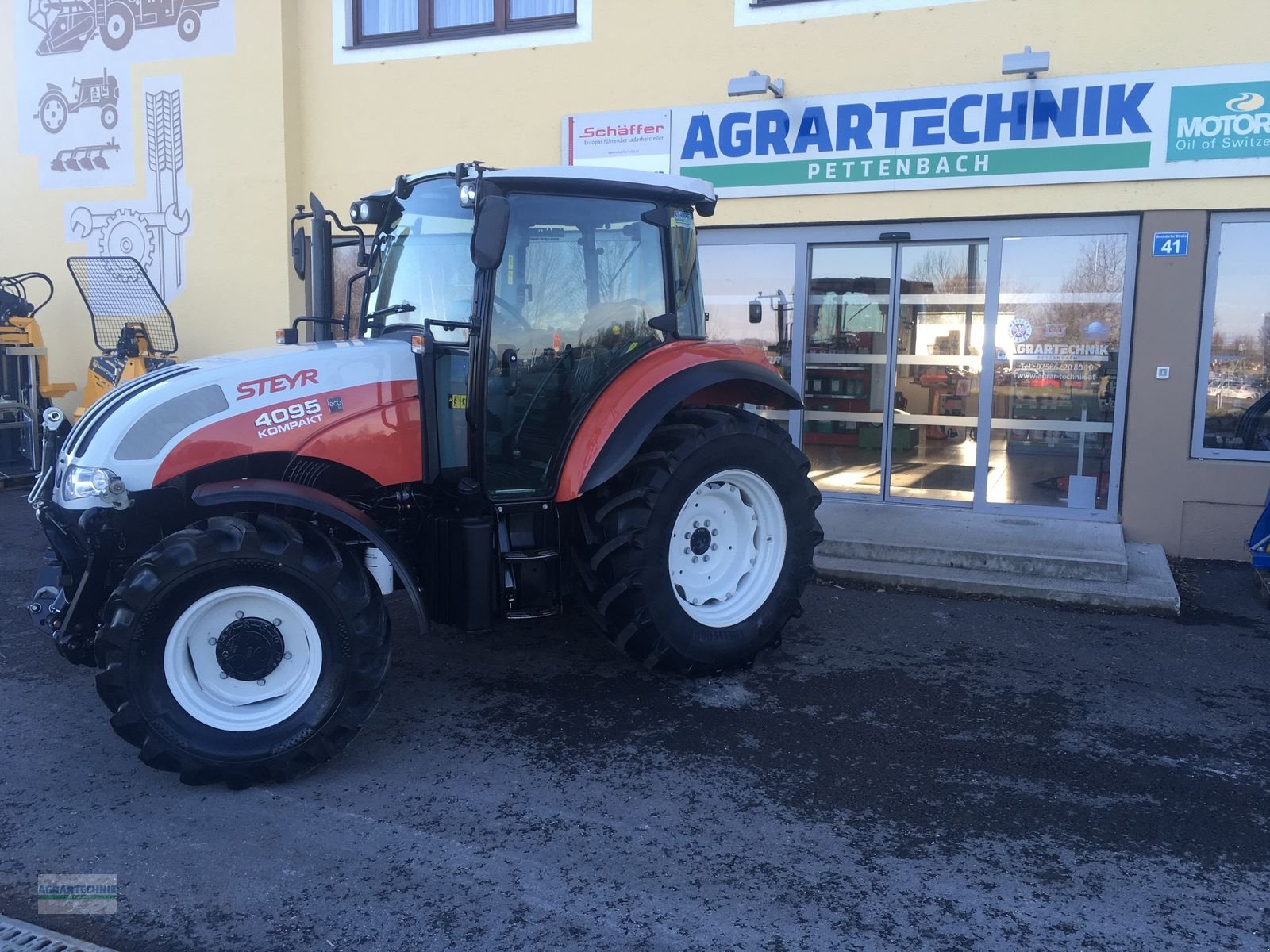 Traktor des Typs Steyr 4095 Kompakt ET Profi, Gebrauchtmaschine in Pettenbach (Bild 1)