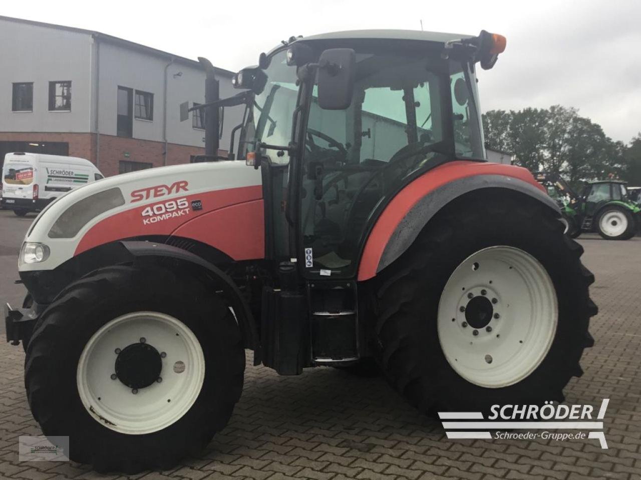 Traktor του τύπου Steyr 4095 KOMPAKT, Gebrauchtmaschine σε Wildeshausen (Φωτογραφία 4)