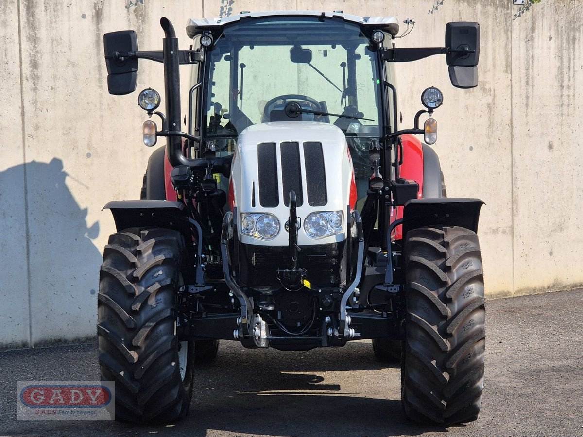 Traktor van het type Steyr 4100 Kompakt (Stage V), Neumaschine in Lebring (Foto 3)