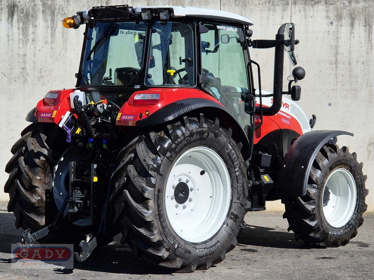 Traktor van het type Steyr 4110 Kompakt (Stage V), Gebrauchtmaschine in Lebring (Foto 2)