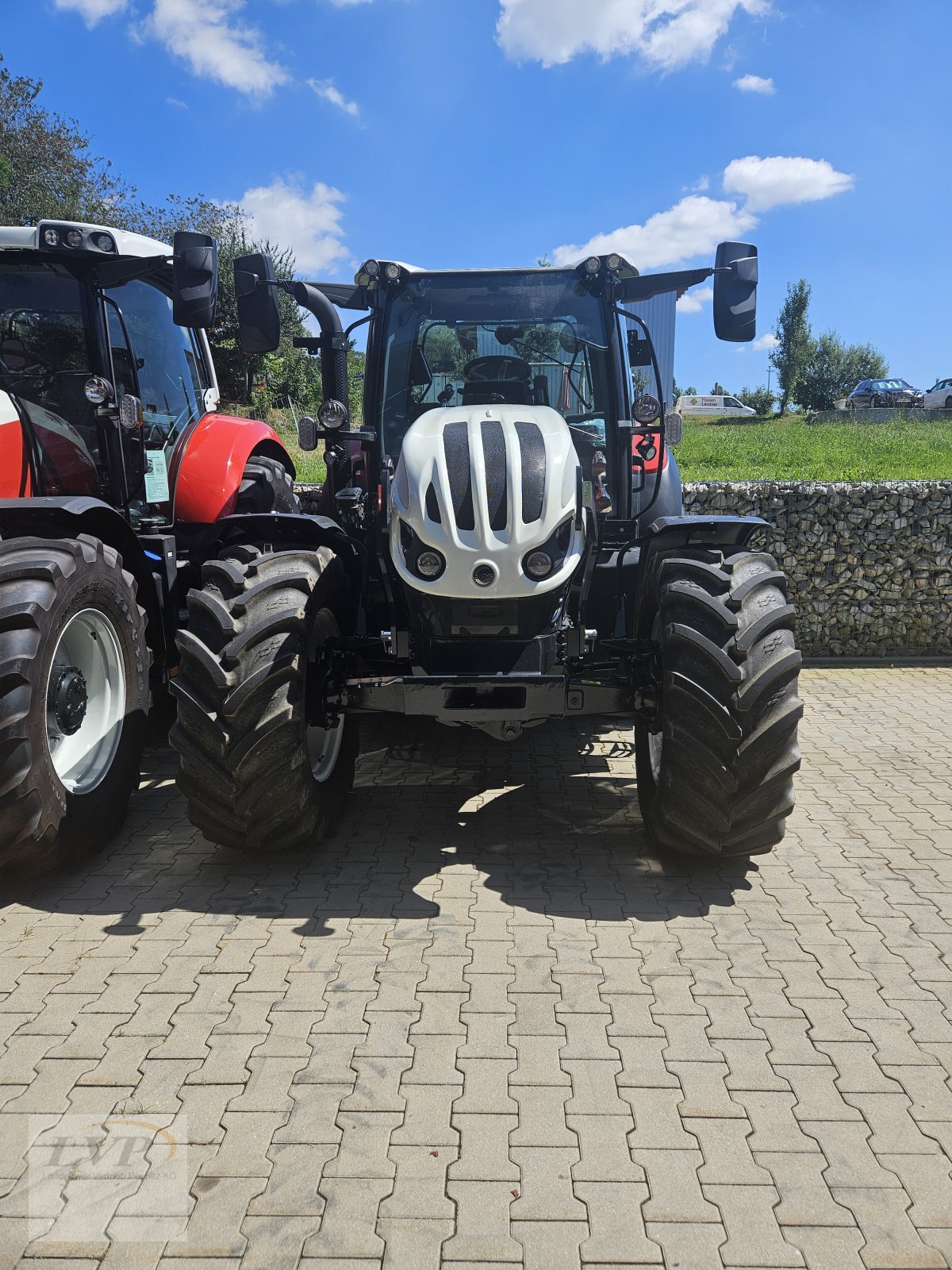 Traktor of the type Steyr 4120 Expert CVT, Neumaschine in Hohenau (Picture 2)