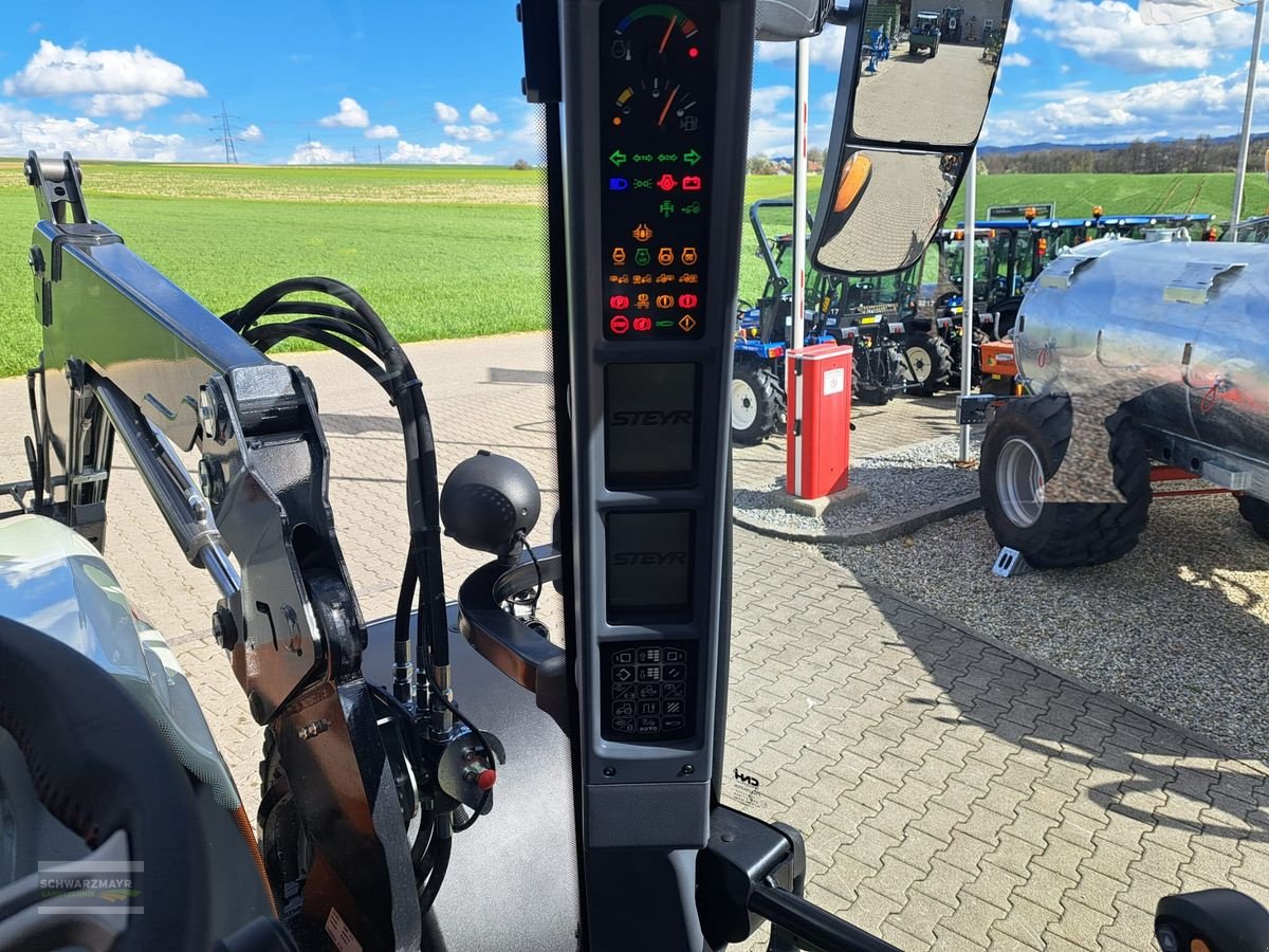 Traktor van het type Steyr 4120 Expert CVT, Neumaschine in Gampern (Foto 17)