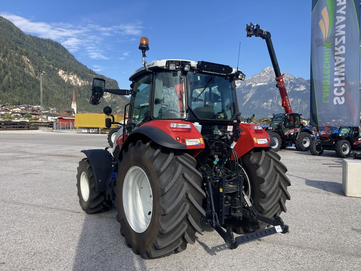 Traktor van het type Steyr 4120 Kompakt (Stage V), Neumaschine in Schlitters (Foto 14)