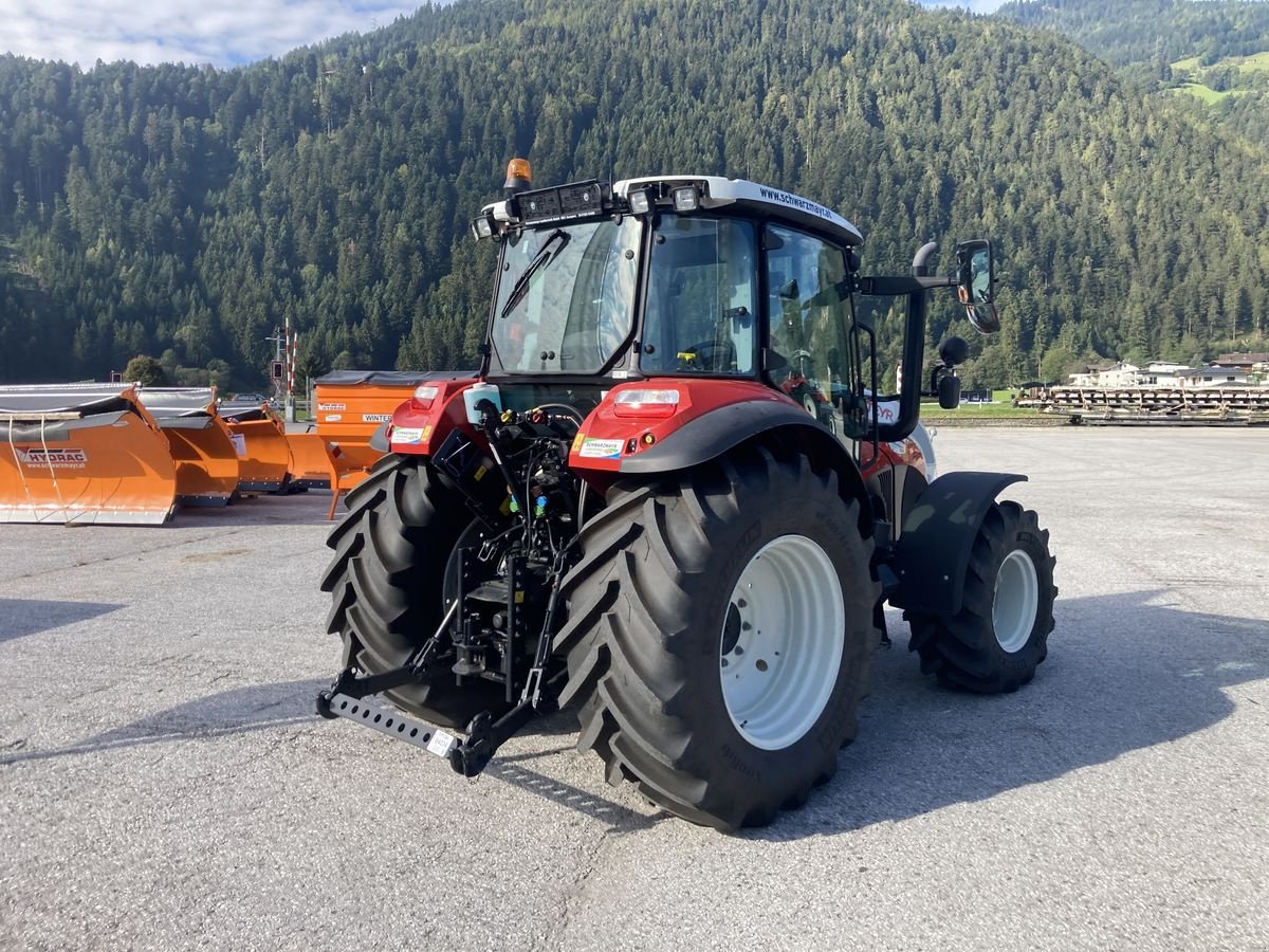 Traktor van het type Steyr 4120 Kompakt (Stage V), Neumaschine in Schlitters (Foto 11)