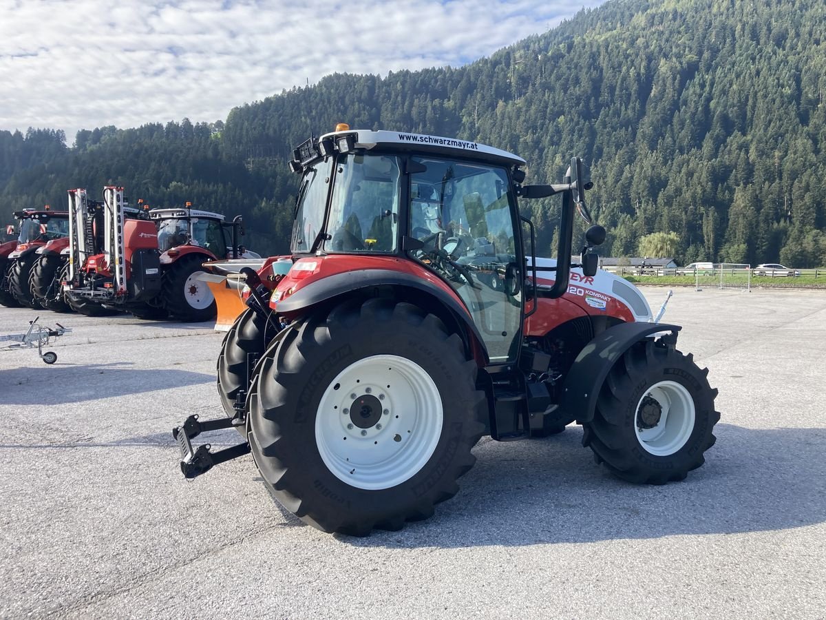 Traktor van het type Steyr 4120 Kompakt (Stage V), Neumaschine in Schlitters (Foto 10)