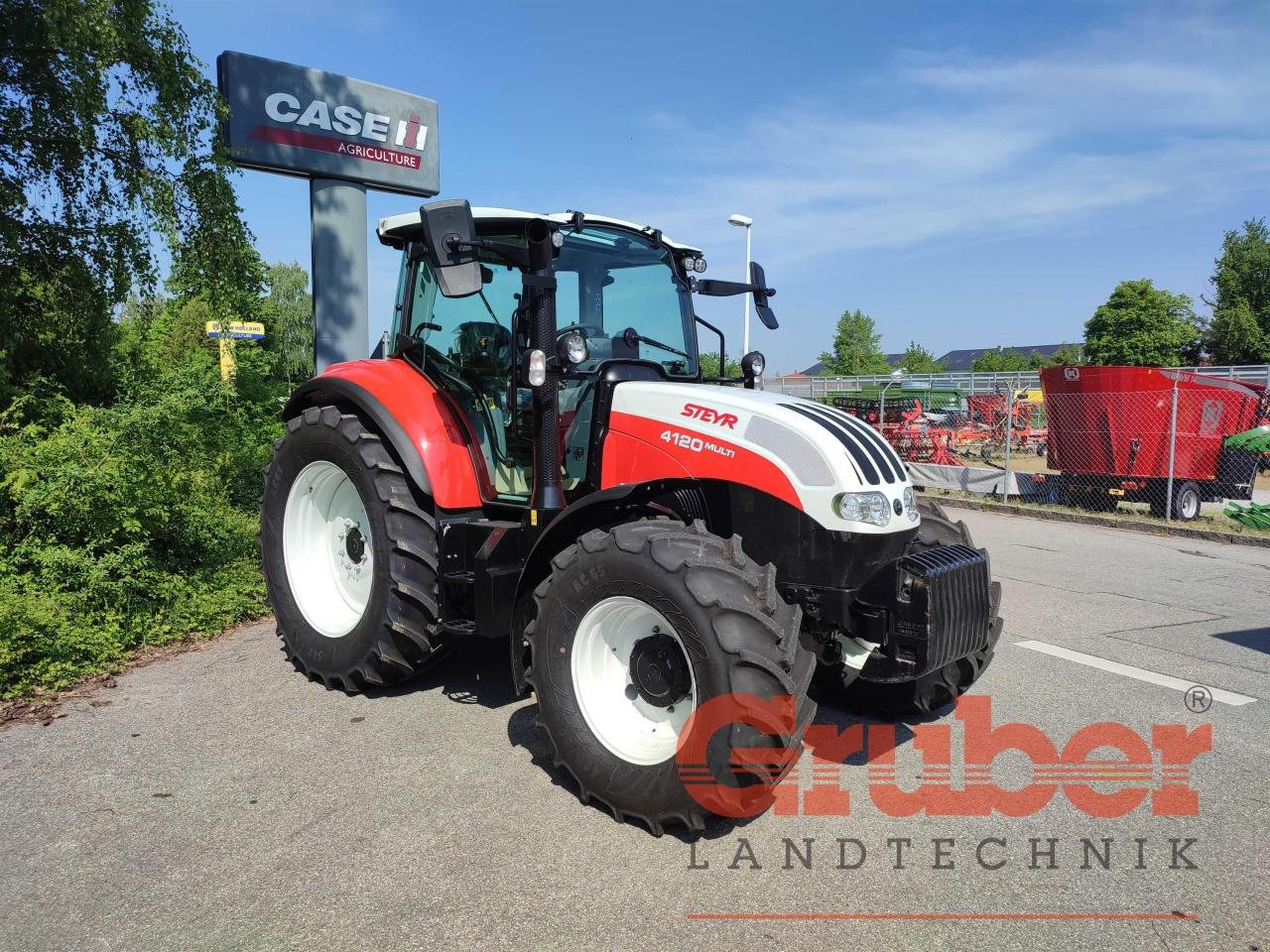 Traktor типа Steyr 4120 Multi Tageszulassung!, Neumaschine в Ampfing (Фотография 1)