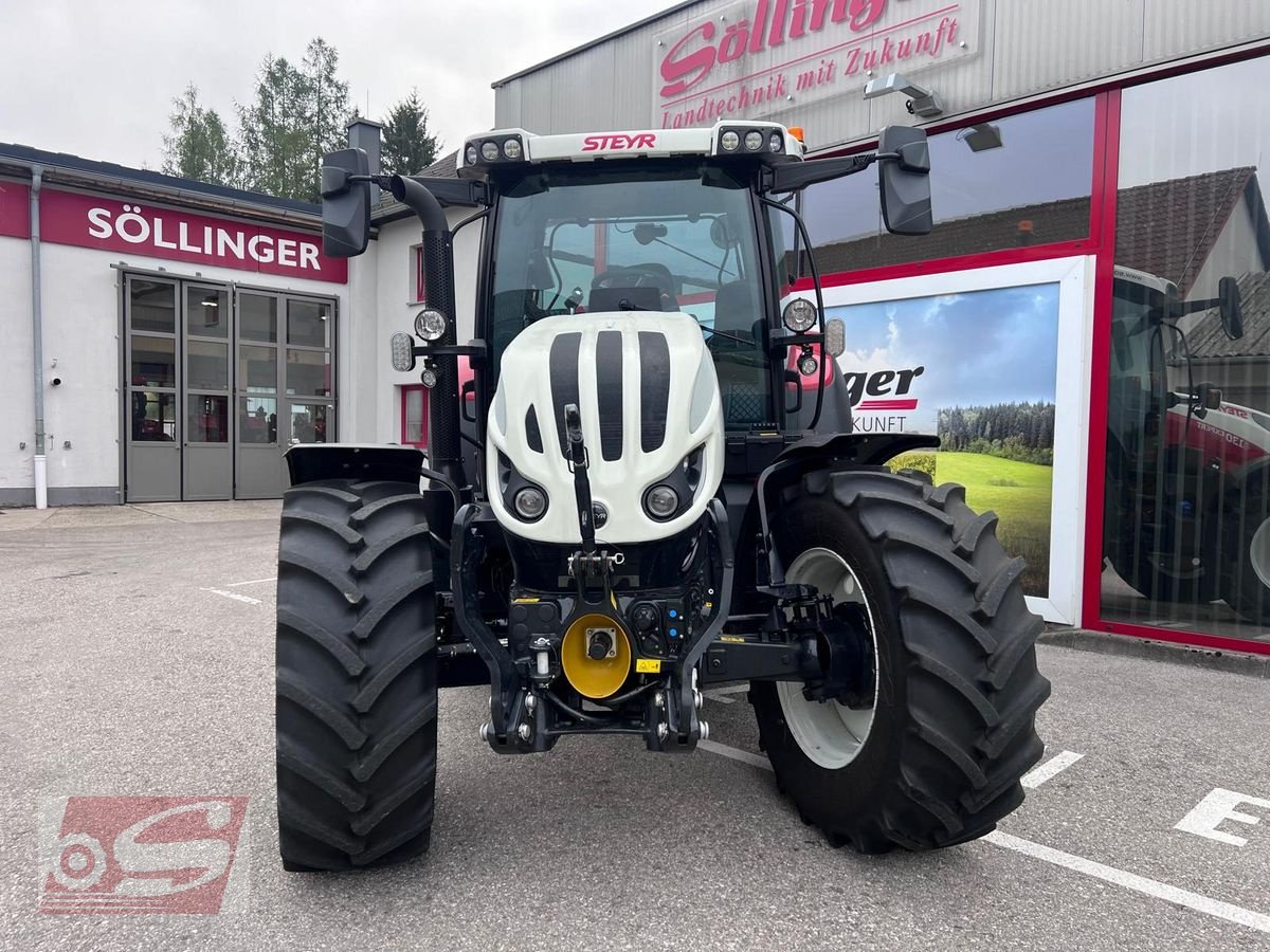 Traktor of the type Steyr 4130 Expert CVT, Vorführmaschine in Offenhausen (Picture 2)