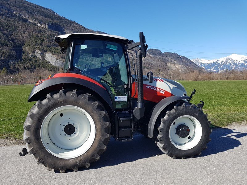 Traktor tip Steyr 4130 Expert Traktor, Ausstellungsmaschine in Chur (Poză 3)