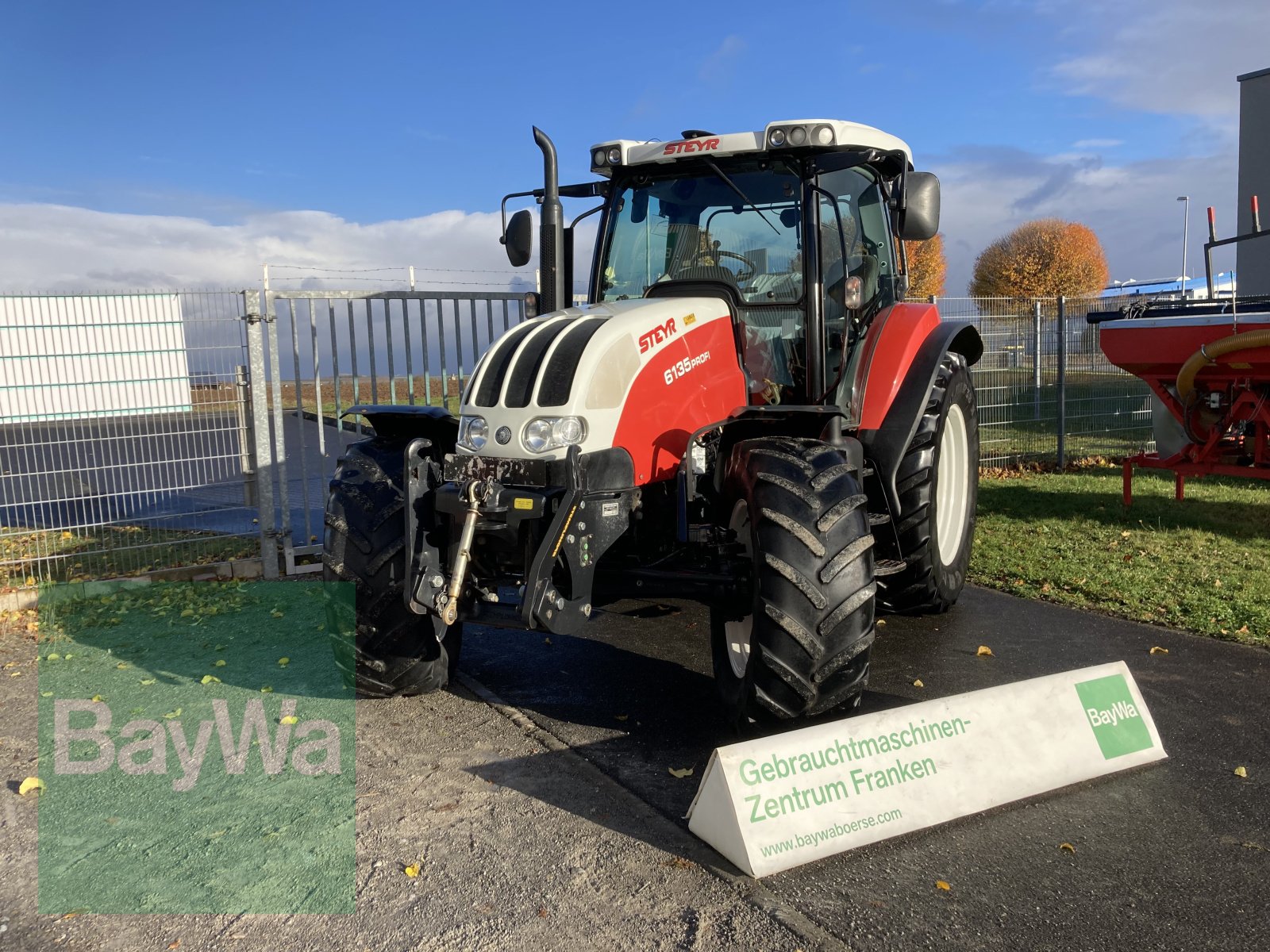 Traktor des Typs Steyr 6135 Profi, Gebrauchtmaschine in Giebelstadt (Bild 3)