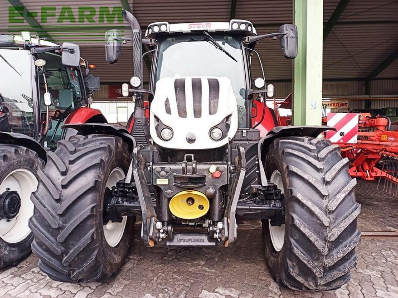 Traktor of the type Steyr 6145 profi, Gebrauchtmaschine in SANKT MARIENKIRCHEN BEI SCHÄRDING (Picture 2)