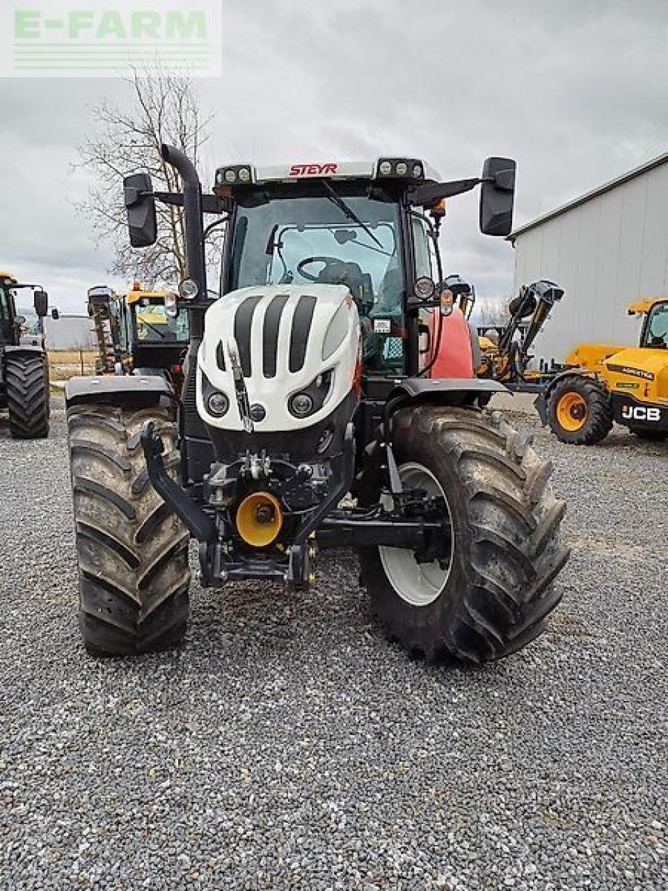 Traktor typu Steyr 6145 profi, Gebrauchtmaschine w SKARBIMIERZ – OSIEDLE (Zdjęcie 2)