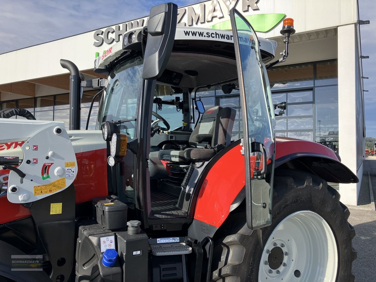 Traktor van het type Steyr 6150 Profi CVT (Stage V), Neumaschine in Gampern (Foto 19)