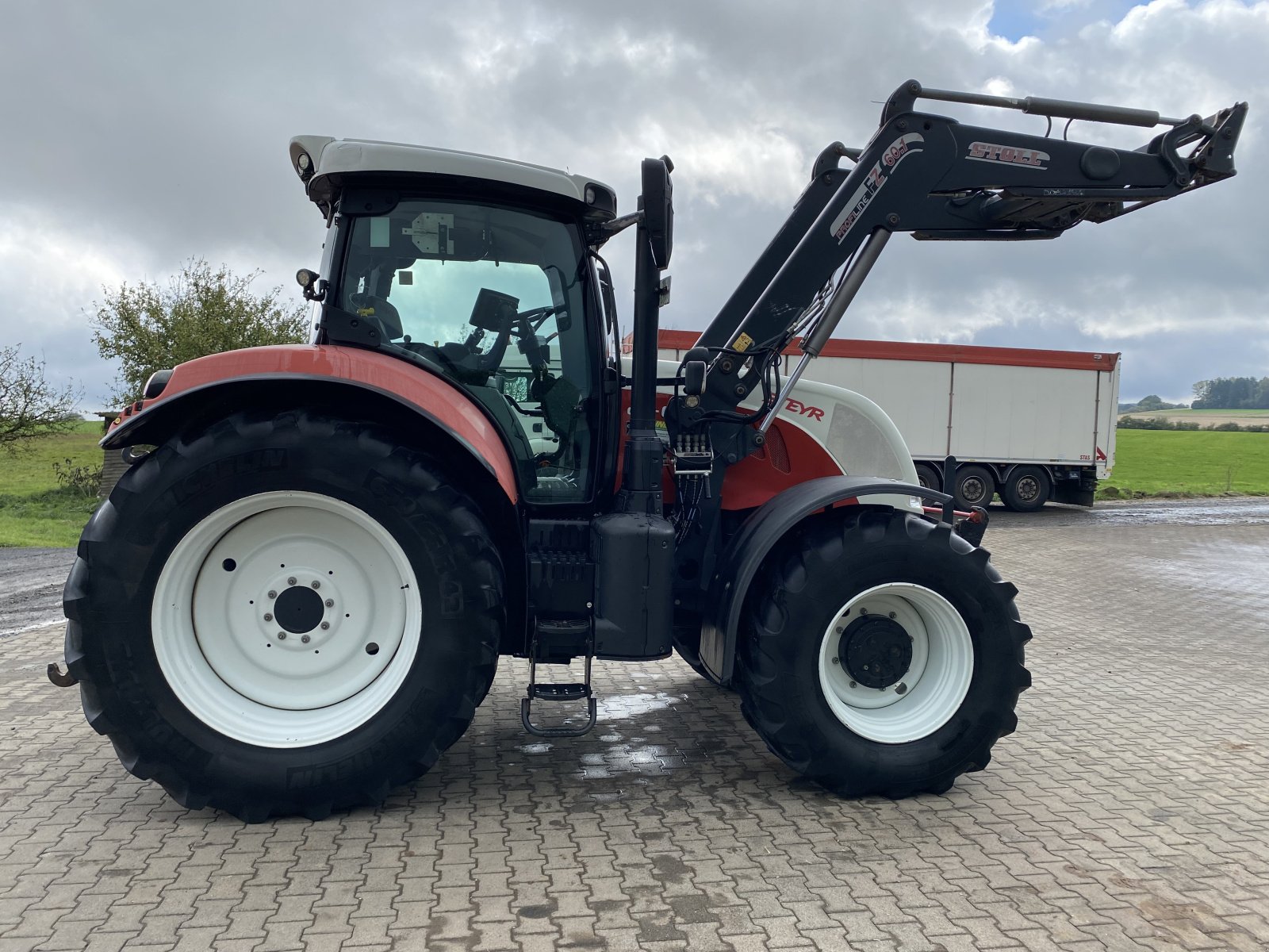 Traktor of the type Steyr 6165 CVT, Gebrauchtmaschine in Wächtersbach (Picture 5)