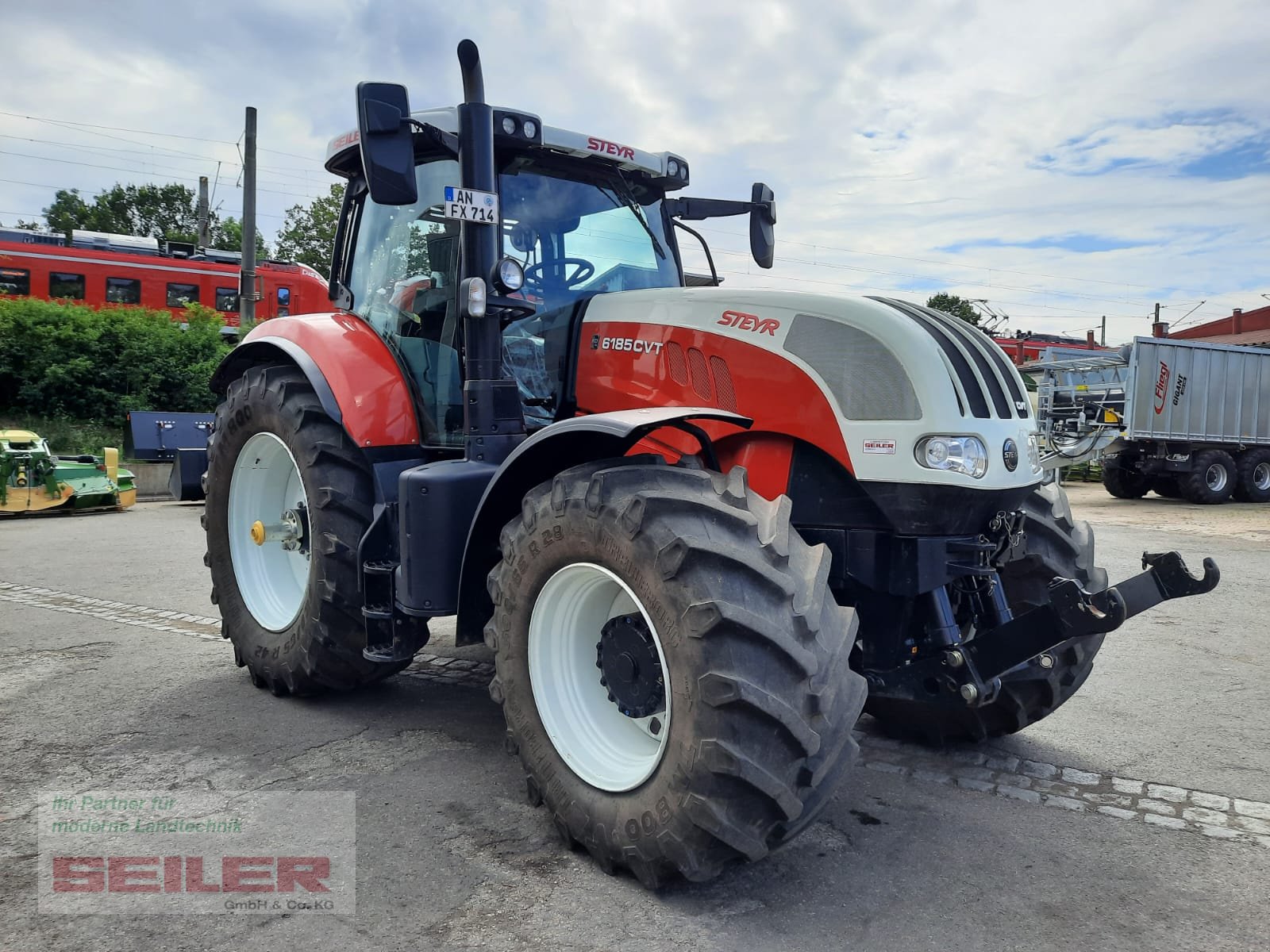 Traktor of the type Steyr 6185 CVT, Gebrauchtmaschine in Burghaslach (Picture 2)