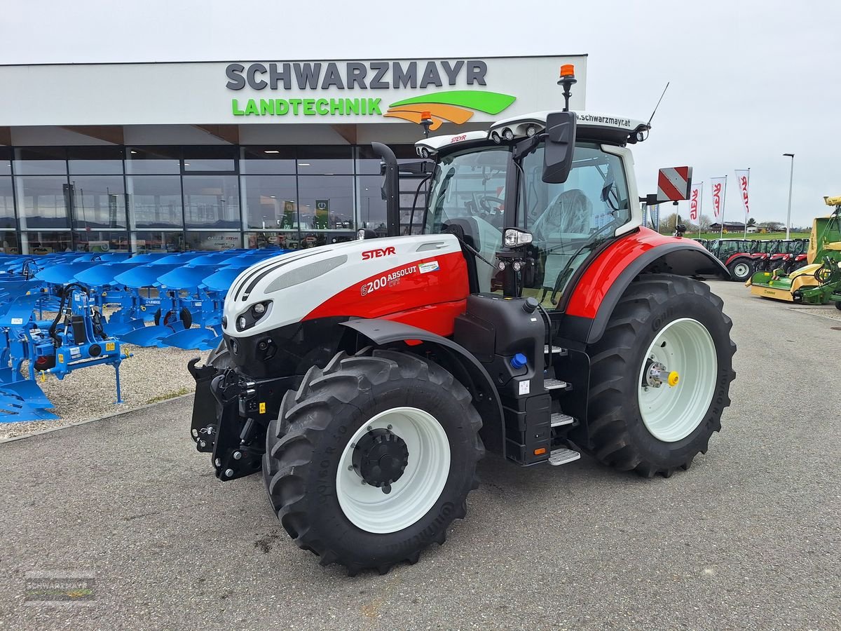 Traktor of the type Steyr 6200 Absolut CVT, Mietmaschine in Aurolzmünster (Picture 1)