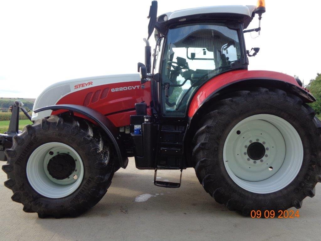 Traktor van het type Steyr 6220 CVT, Gebrauchtmaschine in Riedenheim (Foto 4)