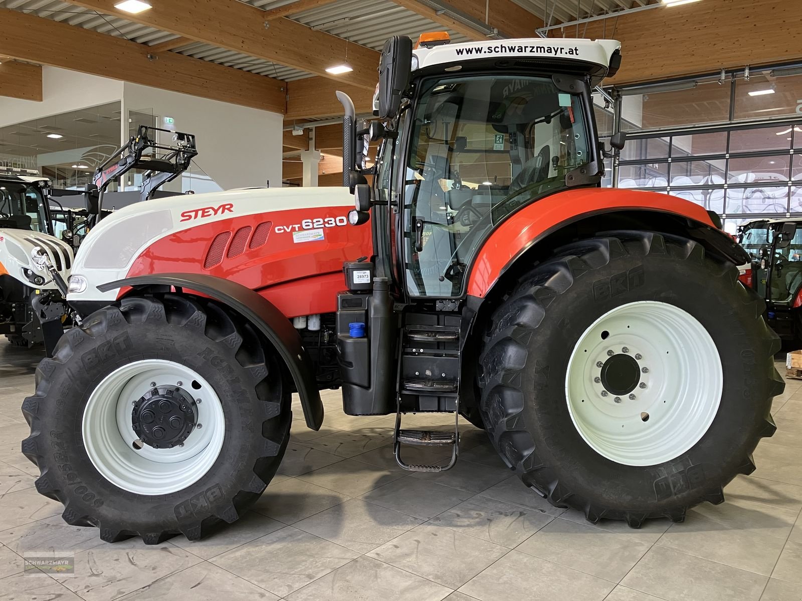 Traktor of the type Steyr 6230 CVT Komfort, Gebrauchtmaschine in Gampern (Picture 3)