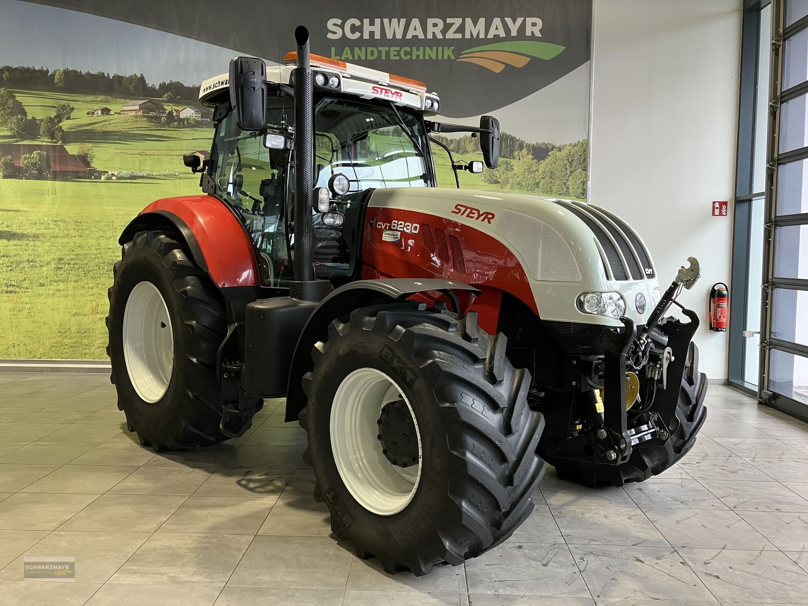 Traktor of the type Steyr 6230 CVT Komfort, Gebrauchtmaschine in Gampern (Picture 1)